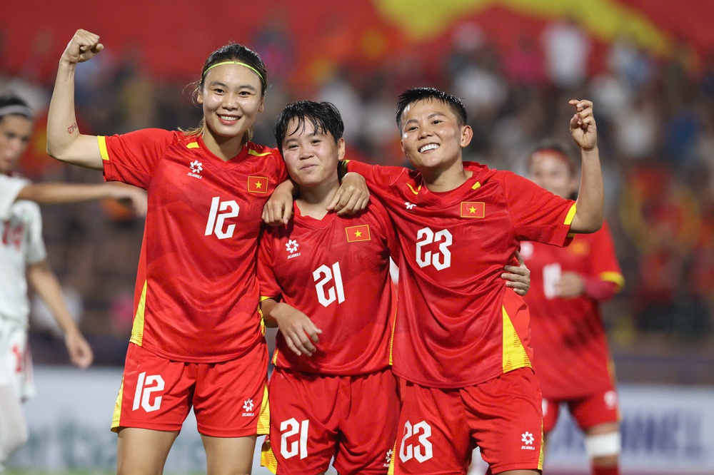 E Vòng loại giải bóng đá nữ Asian Cup 2026, Việt Nam - UAE 6-0: Giải mã ẩn số - Ảnh 1.
