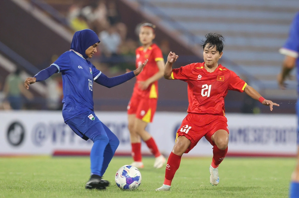 TRỰC TIẾP bóng đá Việt Nam vs UAE: Huỳnh Như đá chính, Trần Thị Duyên dự bị - Ảnh 7.