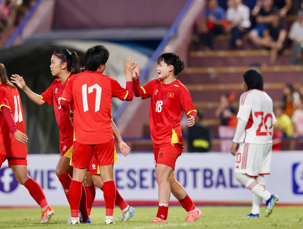 TRỰC TIẾP bóng đá Việt Nam vs UAE: Thu Thảo ghi bàn (H1, 3-0) - Ảnh 4.