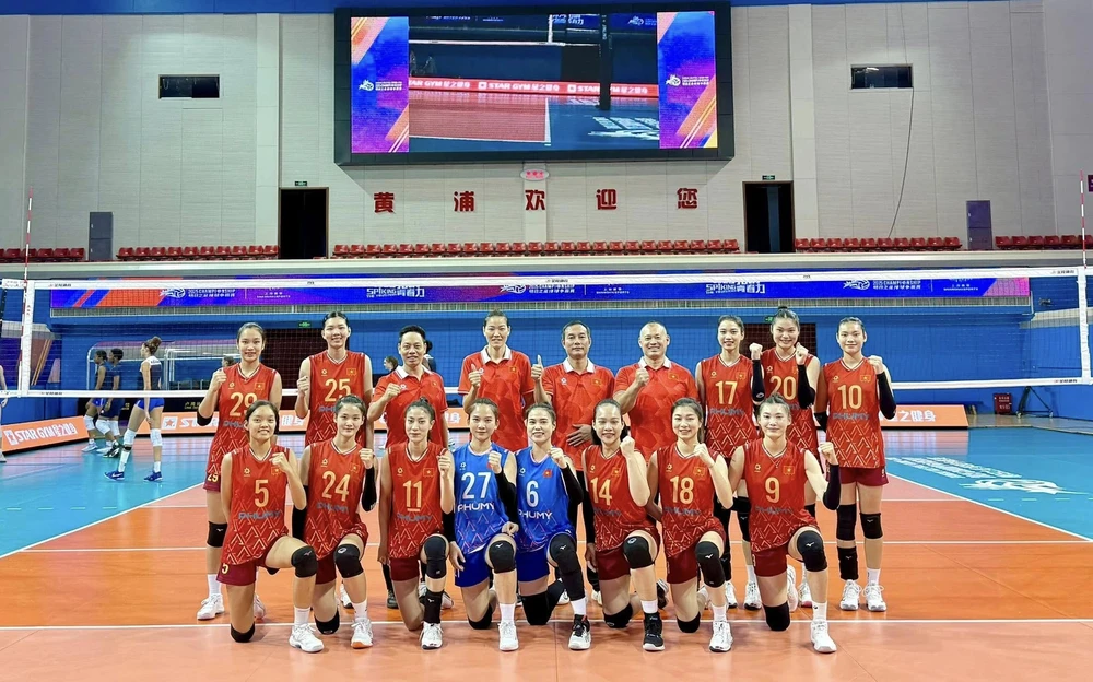 Hành trình của bóng chuyền nữ Việt Nam tại Shanghai Future Stars 2025: Hứa hẹn cho tương lai - Ảnh 1.
