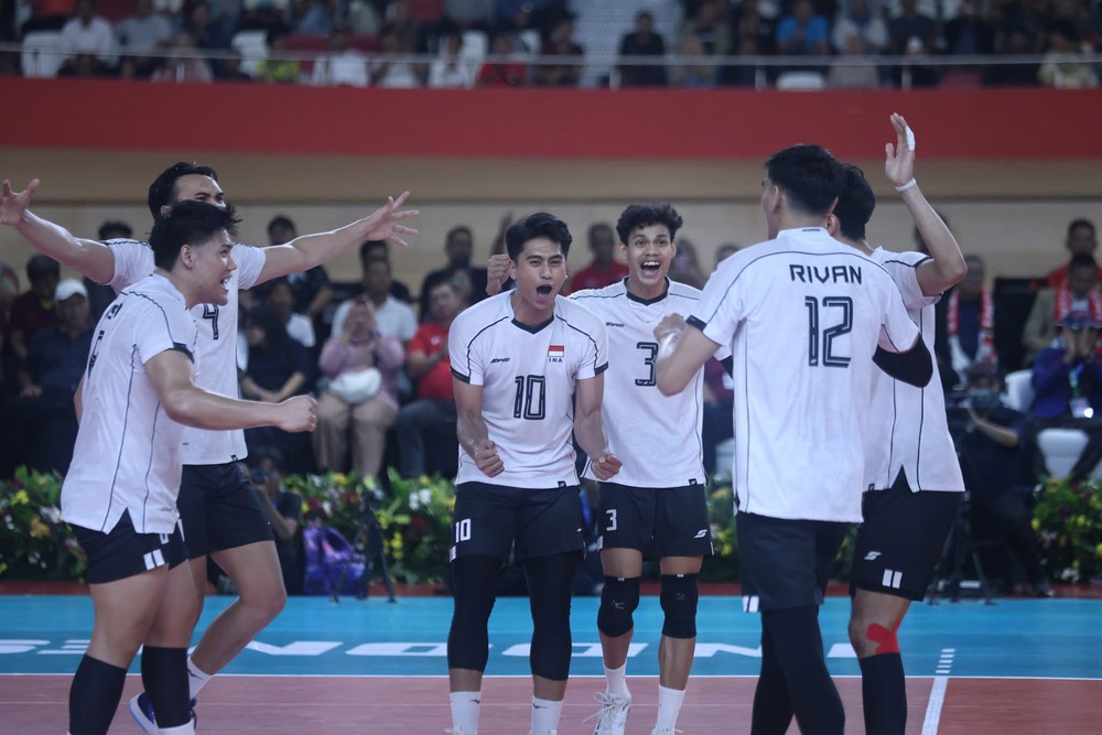 Indonesia thắng nghẹt thở Thái Lan, vô địch chặng 2 SEA V.League 2025