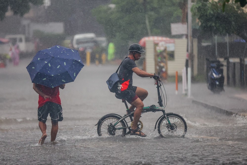 Bão Wipha ảnh hưởng đến hàng trăm nghìn người ở Philippines - Ảnh 4.