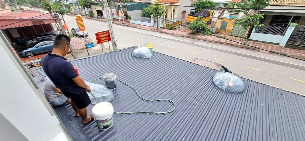 Người dân Quảng Ninh chủ động phòng, chống bão số 3 Wipha - Ảnh 2.