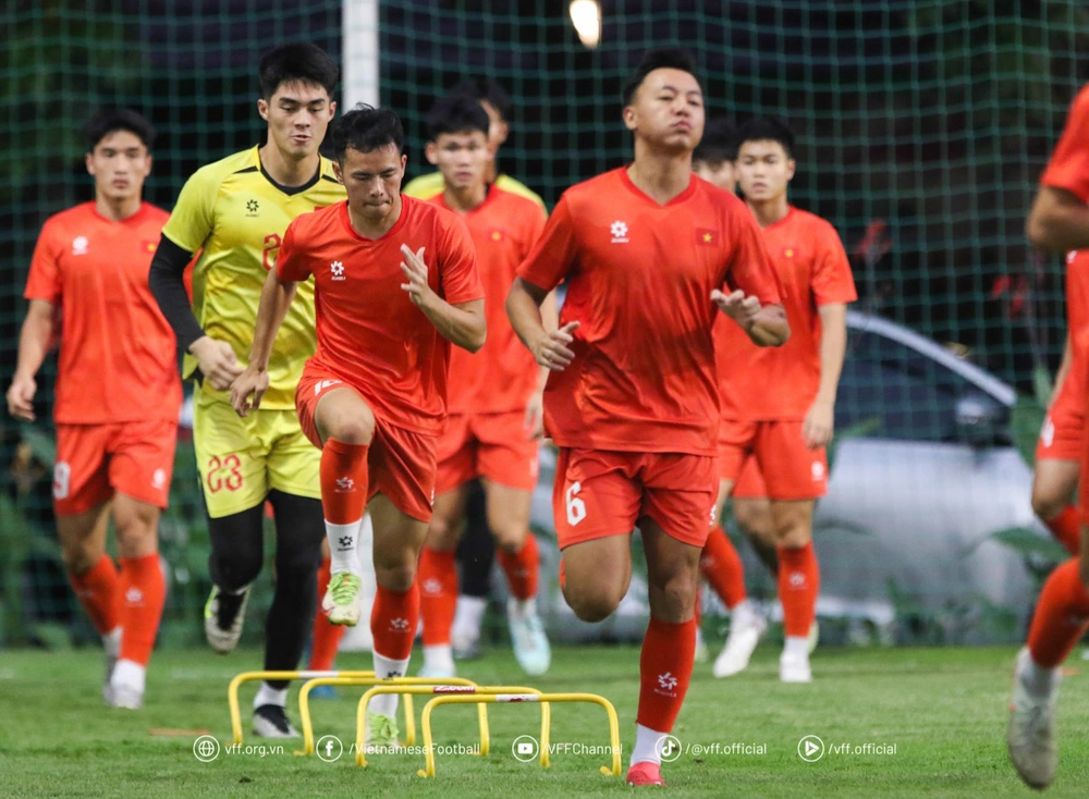 TRỰC TIẾP bóng đá Việt Nam vs Campuchia 20h00 hôm nay, U23 Đông Nam Á 2025 - Ảnh 3.