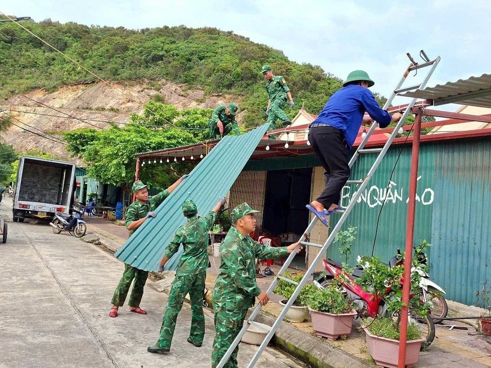 Biên phòng Quảng Ninh triển khai các biện pháp ứng phó với bão số 3 - Ảnh 10.