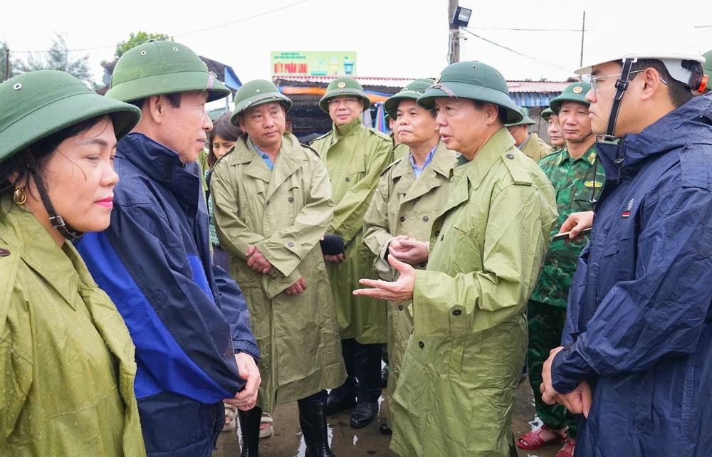 Phó Thủ tướng Trần Hồng Hà chỉ đạo công tác phòng, chống bão số 3 tại Hải Phòng và Hưng Yên - Ảnh 9.