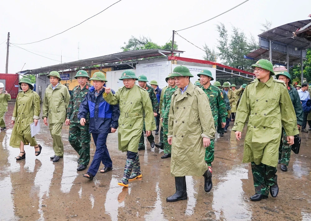 Phó Thủ tướng Trần Hồng Hà chỉ đạo công tác phòng, chống bão số 3 tại Hải Phòng và Hưng Yên - Ảnh 8.