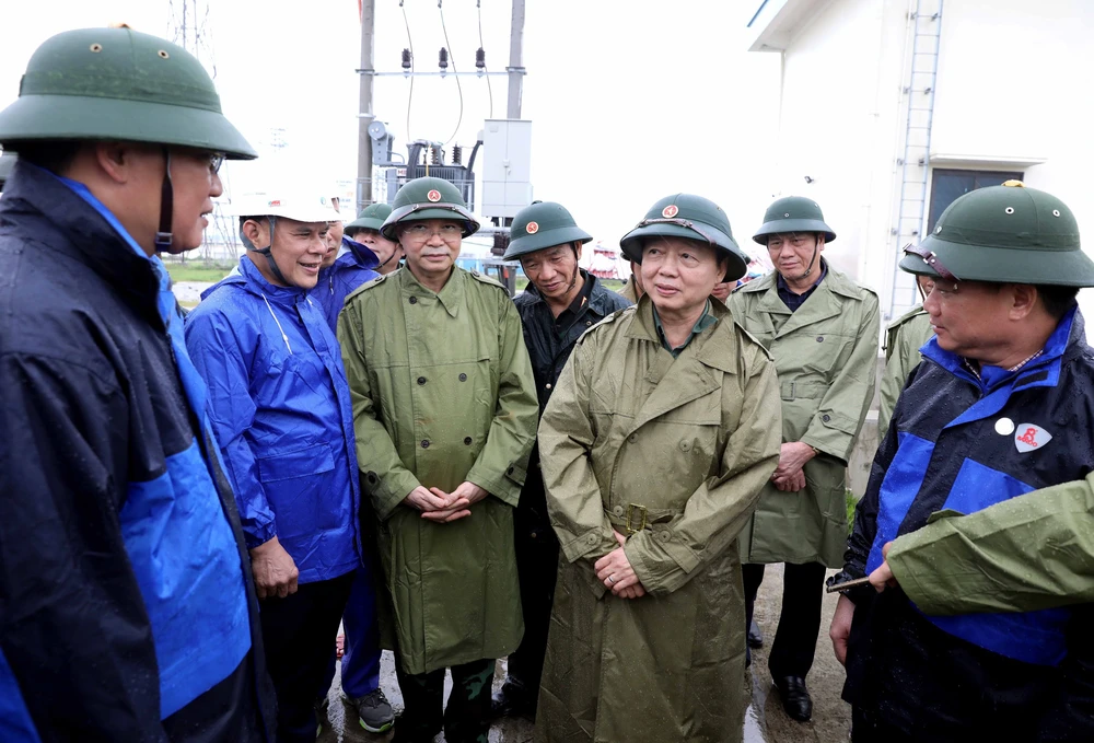 Phó Thủ tướng Trần Hồng Hà chỉ đạo công tác phòng, chống bão số 3 tại Hải Phòng và Hưng Yên - Ảnh 2.