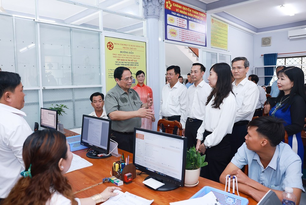 Thủ tướng kiểm tra mô hình chính quyền địa phương 02 cấp tại An Giang - Ảnh 4.
