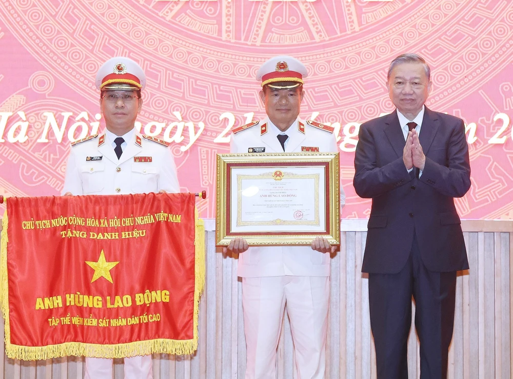 Tổng Bí thư Tô Lâm dự Lễ kỷ niệm 65 năm ngày truyền thống ngành Kiểm sát nhân dân - Ảnh 6.