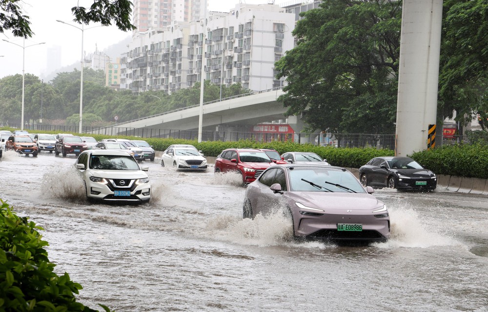 Trung Quốc triển khai nhiều biện pháp ứng phó bão Wipha - Ảnh 1.