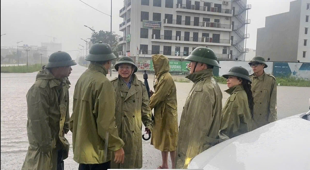 Thanh Hoá: Phường Sầm Sơn ứng phó kịp thời khi bão số 3 đổ bộ - Ảnh 1.