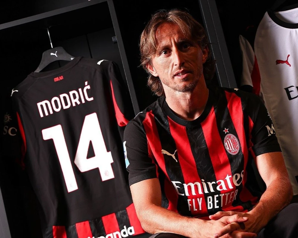 Serie A: “Phiên chợ” hàng chất lượng kém - Ảnh 1.