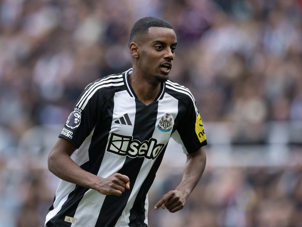 Newcastle United: Vì sao Isak đột nhiên “mất tích”? - Ảnh 1.