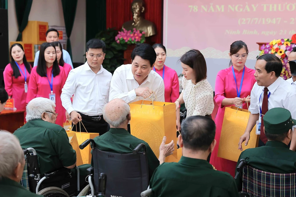 Chủ tịch nước Lương Cường: Chính sách ưu đãi người có công là nhiệm vụ thường xuyên, lâu dài - Ảnh 6.