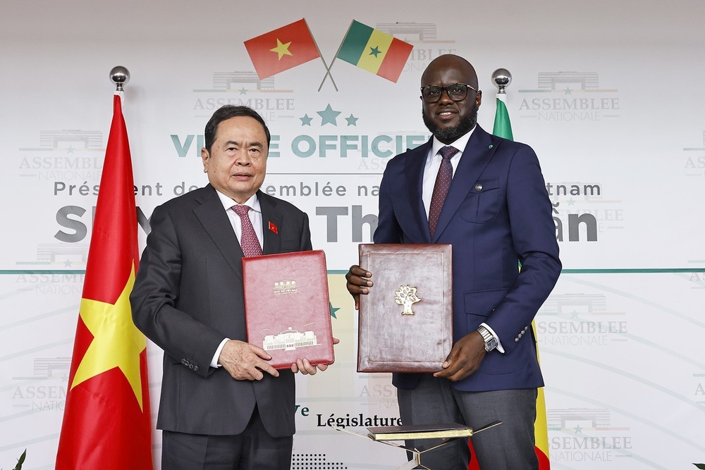 Chủ tịch Quốc hội Trần Thanh Mẫn và Chủ tịch Quốc hội Senegal ký kết Thỏa thuận hợp tác - Ảnh 3.