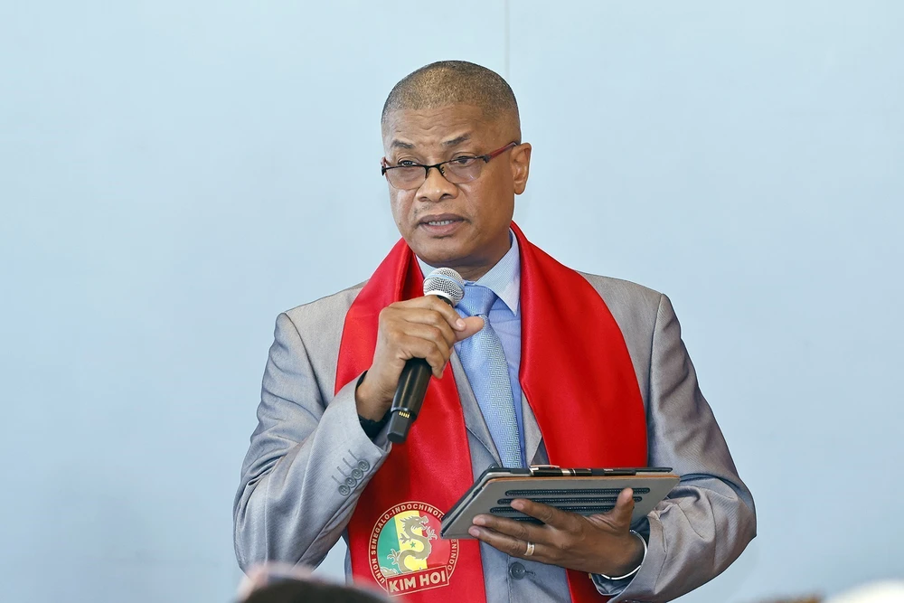 Chủ tịch Quốc hội Trần Thanh Mẫn gặp gỡ cộng đồng người Việt Nam tại Senegal - Ảnh 4.