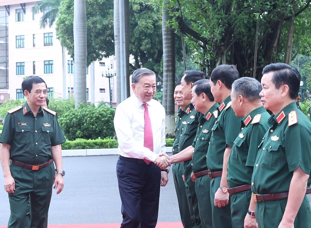 Tổng Bí thư Tô Lâm: Tăng cường các giải pháp xây dựng Quân đội vững mạnh về chính trị, gắn bó máu thịt với nhân dân - Ảnh 1.