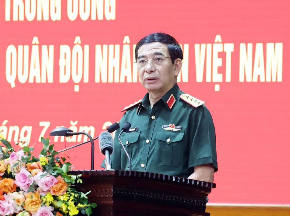 Tổng Bí thư Tô Lâm: Tăng cường các giải pháp xây dựng Quân đội vững mạnh về chính trị, gắn bó máu thịt với nhân dân - Ảnh 3.