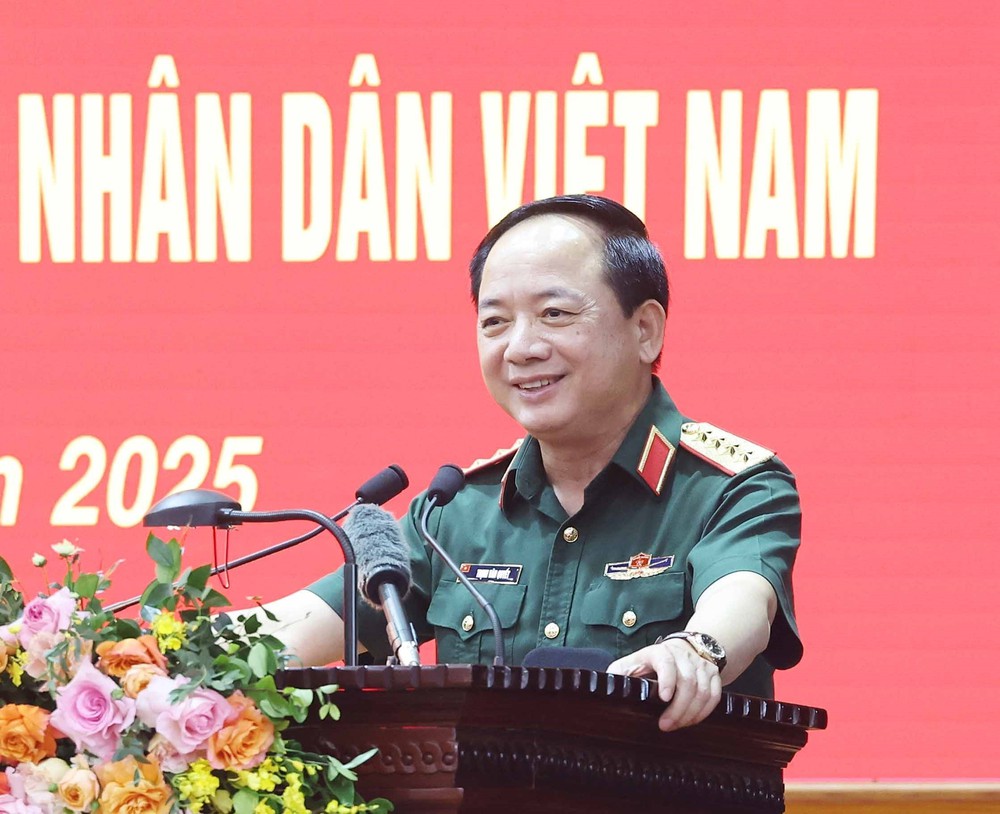 Tổng Bí thư Tô Lâm: Tăng cường các giải pháp xây dựng Quân đội vững mạnh về chính trị, gắn bó máu thịt với nhân dân - Ảnh 4.