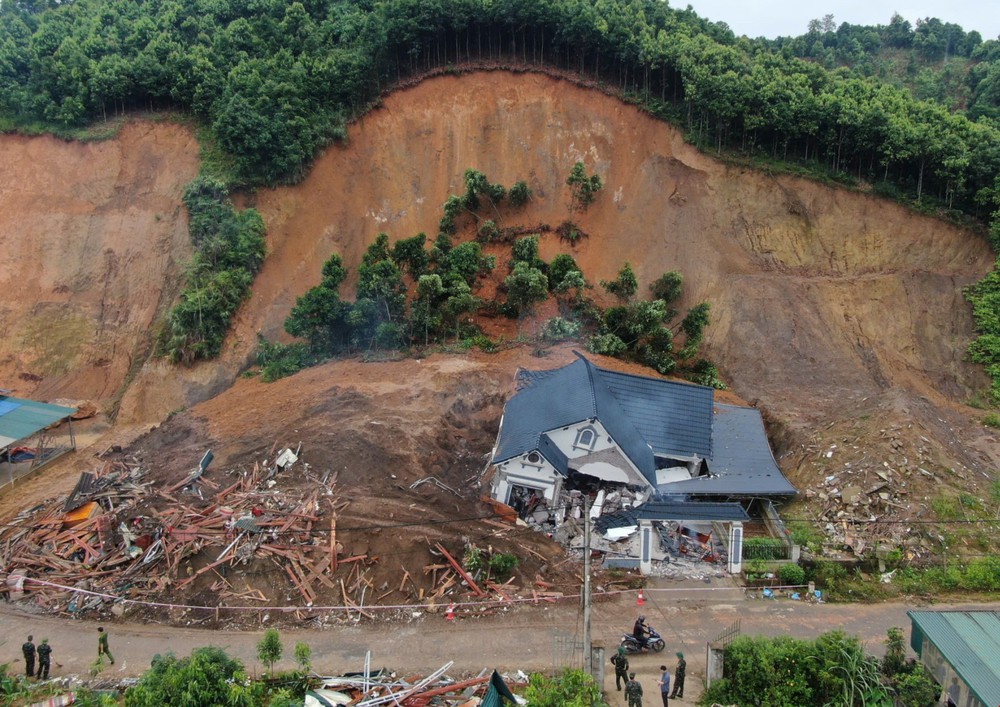 Dự báo thời tiết ngày 25/7: Bão số 4 đã đổ bộ vào phía Tây đảo Lu Dông - Philippines; trên biển mưa dông, sóng lớn - Ảnh 3.