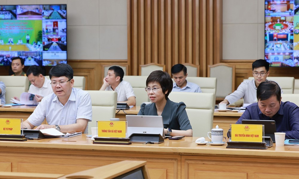 Thủ tướng Phạm Minh Chính: Xã, phường, đặc khu là “pháo đài” trong phòng thủ dân sự - Ảnh 2.