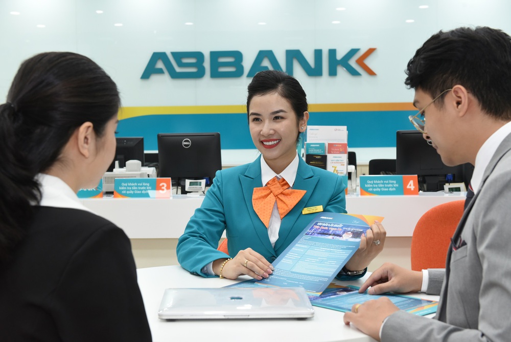 ABBANK ra mắt ứng dụng ngân hàng số thế hệ mới siêu nhanh và bảo mật - Ảnh 1.