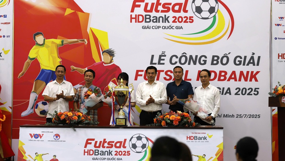 Futsal Việt Nam và cảm hứng &quot;Vinh quang trên những bước chân&quot;  - Ảnh 2.