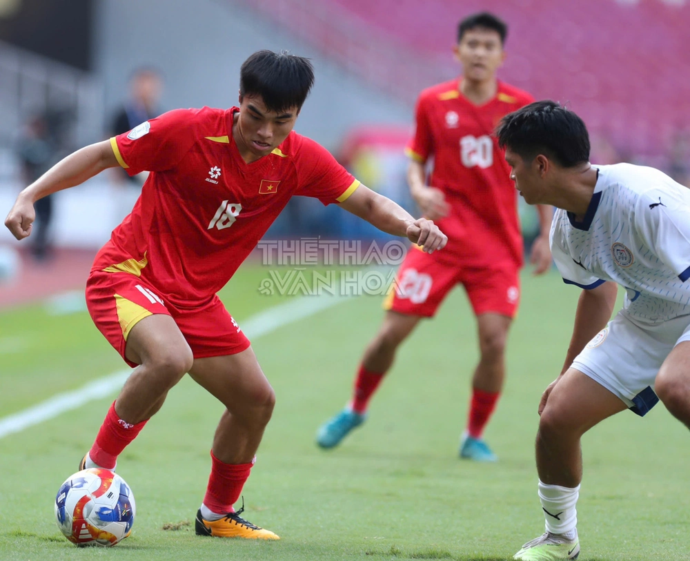 Song &quot;Bắc&quot; tỏa sáng, ấn tượng &quot;đôi cánh&quot; U23 Việt Nam  - Ảnh 4.