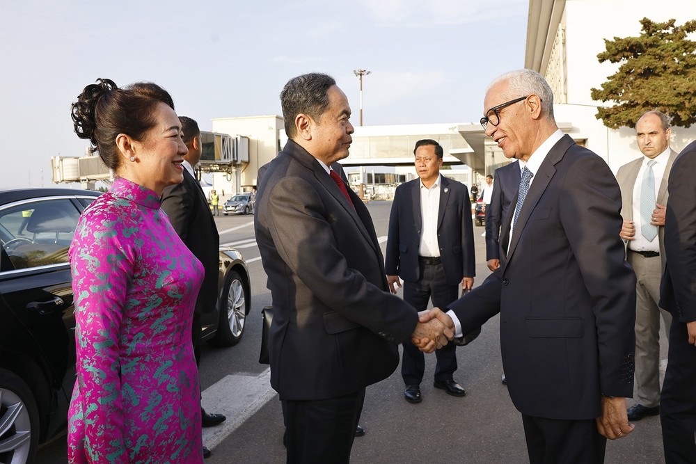 Chủ tịch Quốc hội Trần Thanh Mẫn và Phu nhân bắt đầu thăm chính thức Vương quốc Maroc - Ảnh 2.