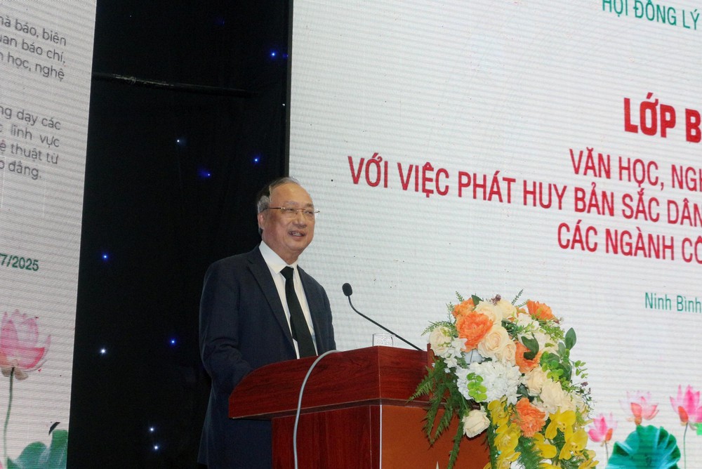 Phát huy bản sắc dân tộc trong xây dựng và phát triển các ngành công nghiệp văn hóa - Ảnh 1.