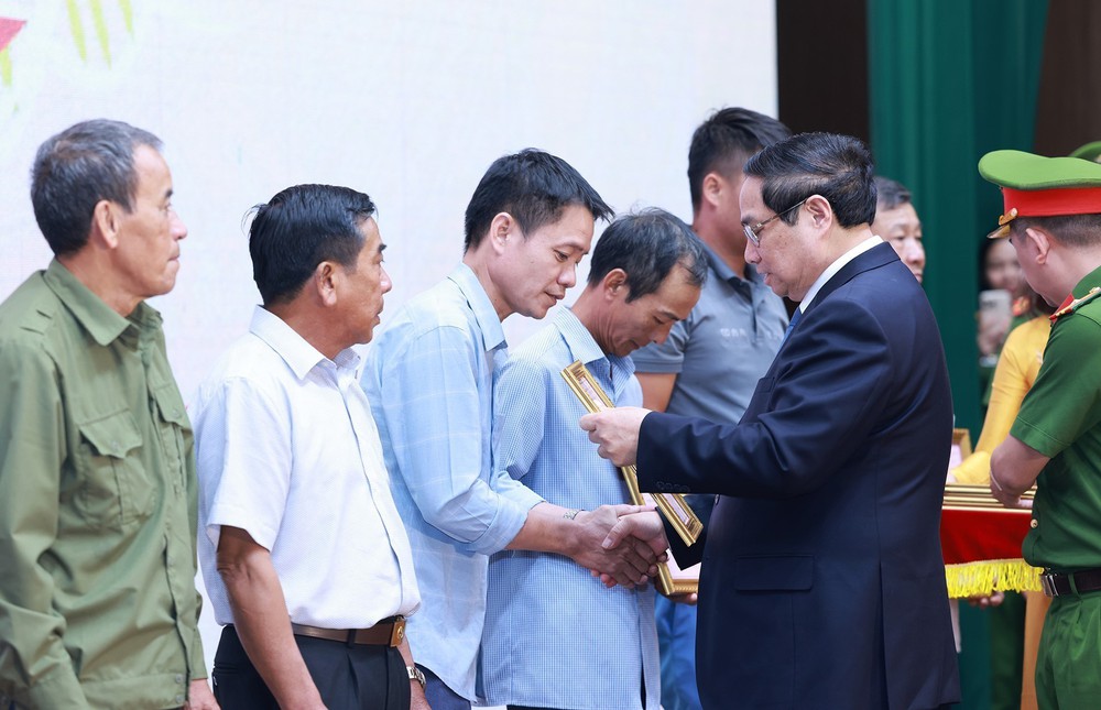 Thủ tướng Phạm Minh Chính: Xác minh danh tính liệt sĩ là bổn phận thiêng liêng, là mệnh lệnh từ trái tim - Ảnh 15.