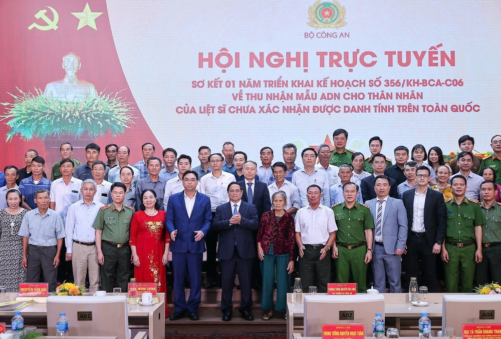 Thủ tướng Phạm Minh Chính: Xác minh danh tính liệt sĩ là bổn phận thiêng liêng, là mệnh lệnh từ trái tim - Ảnh 20.