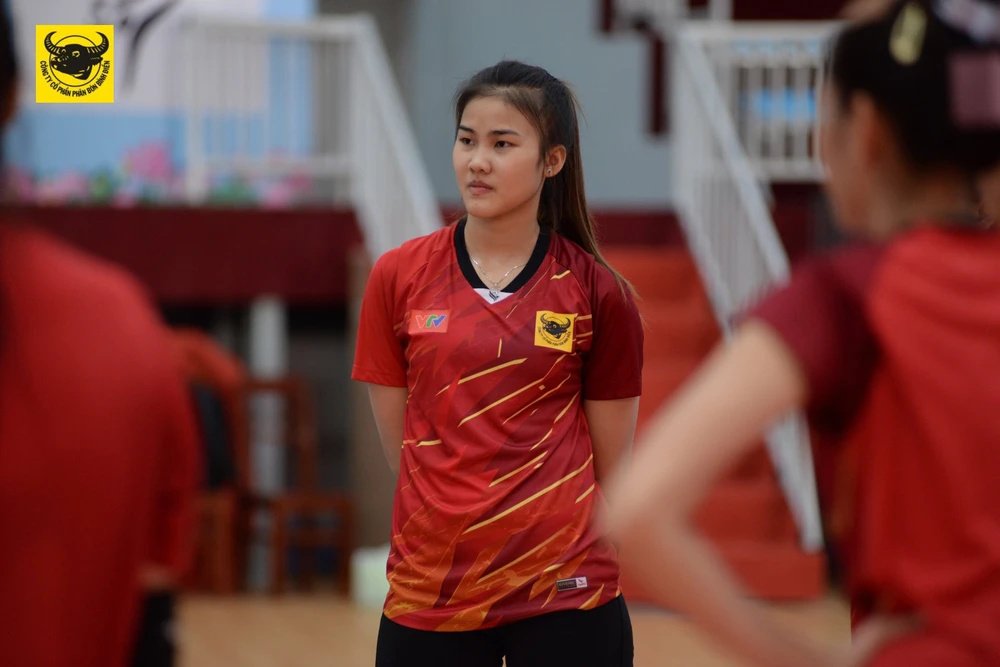Đối chuyền ghi 100 điểm rời ĐT bóng chuyền nữ Việt Nam trước giải đấu lớn - Ảnh 1.