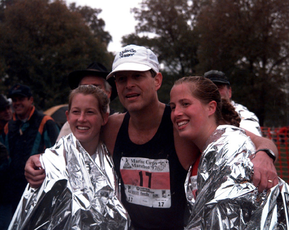 10 chính trị gia nổi tiếng thế giới từng chạy marathon, họ là ai? - Ảnh 2.