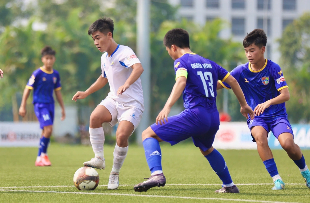 Xác định 8 đội bóng vào tứ kết giải U15 QG – Cúp Acecook 2025 - Ảnh 2.
