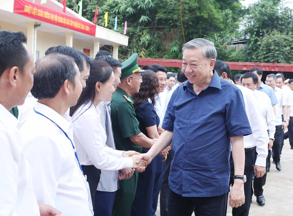 Tổng Bí thư Tô Lâm kiểm tra vận hành hoạt động hệ thống chính trị xã Si Pa Phìn (tỉnh Điện Biên) - Ảnh 6.