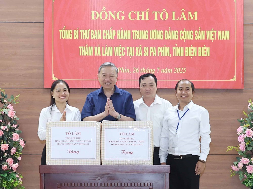 Tổng Bí thư Tô Lâm kiểm tra vận hành hoạt động hệ thống chính trị xã Si Pa Phìn (tỉnh Điện Biên) - Ảnh 5.
