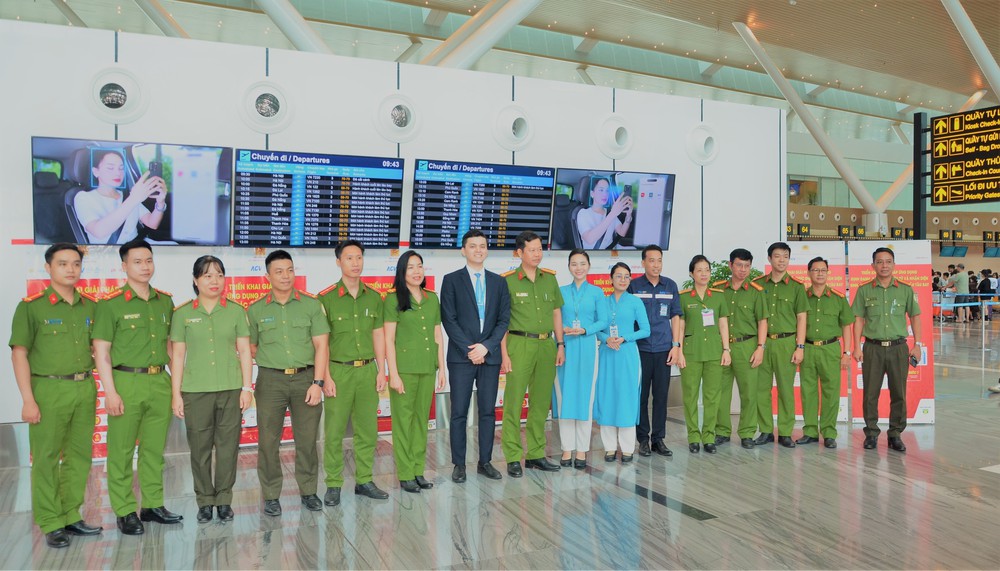 Triển khai ứng dụng nhận diện sinh trắc học tại Cảng hàng không quốc tế Tân Sơn Nhất - Ảnh 1.