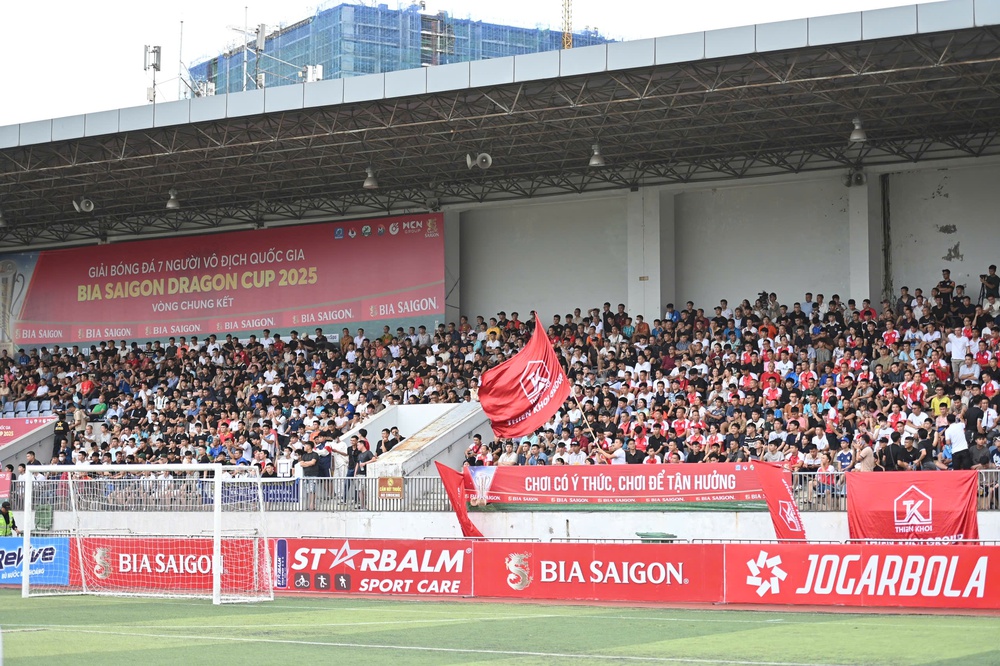 Huyền thoại futsal Thái Lan lên tiếng về bóng đá 7 người Việt Nam, chỉ ra sự khác biệt lớn nhất của VPL-S6 - Ảnh 2.