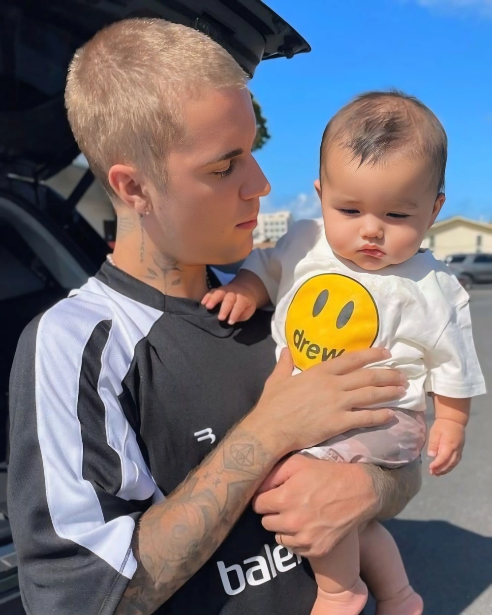 Album &quot;Swag&quot; của Justin Bieber: Bước chuyển mình khôn ngoan - Ảnh 1.