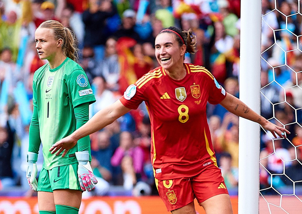 Thắng Nhà Vô Địch World Cup, Tuyển Nữ Anh Giành Chức Vô Địch Châu Âu - Ảnh 1. Thắng Nhà Vô Địch World Cup, Tuyển Nữ Anh Giành Chức Vô Địch Châu Âu - Ảnh 1.