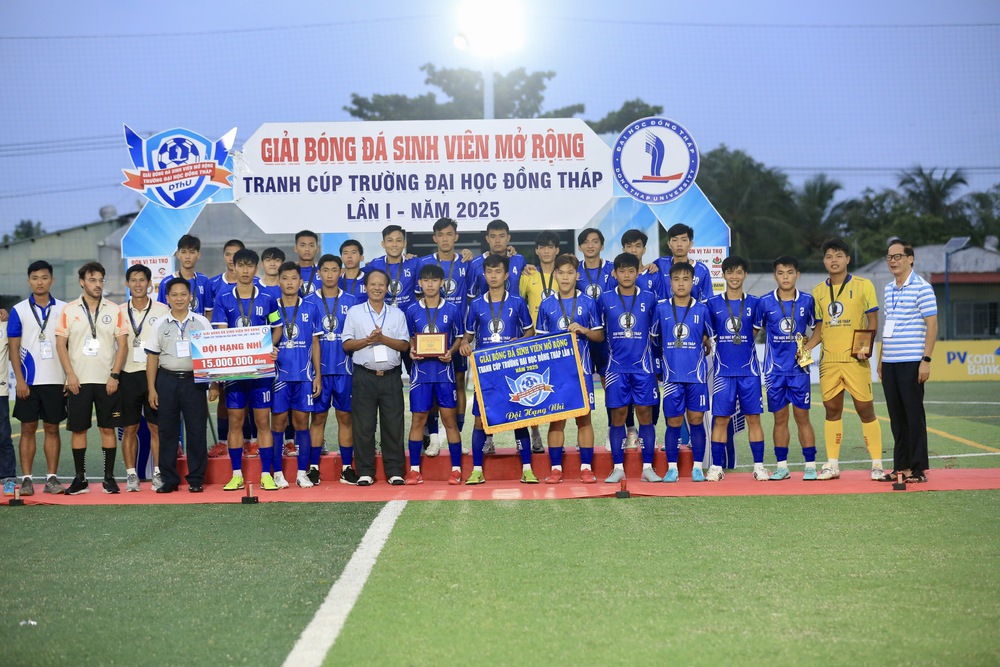 Sút 10 lượt luân lưu mới tìm ra nhà vô địch Giải bóng đá sinh viên - Ảnh 2.