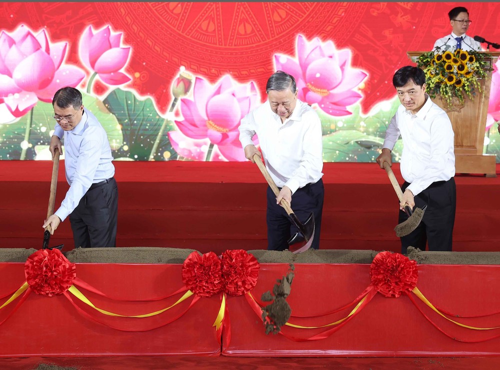 Tổng Bí Thư Tô Lâm dự Lễ khởi công Trường liên cấp Tiểu học, Trung học cơ sở xã Si Pa Phìn, tỉnh Điện Biên - Ảnh 6. Tổng Bí Thư Tô Lâm dự Lễ khởi công Trường liên cấp Tiểu học, Trung học cơ sở xã Si Pa Phìn, tỉnh Điện Biên - Ảnh 6.