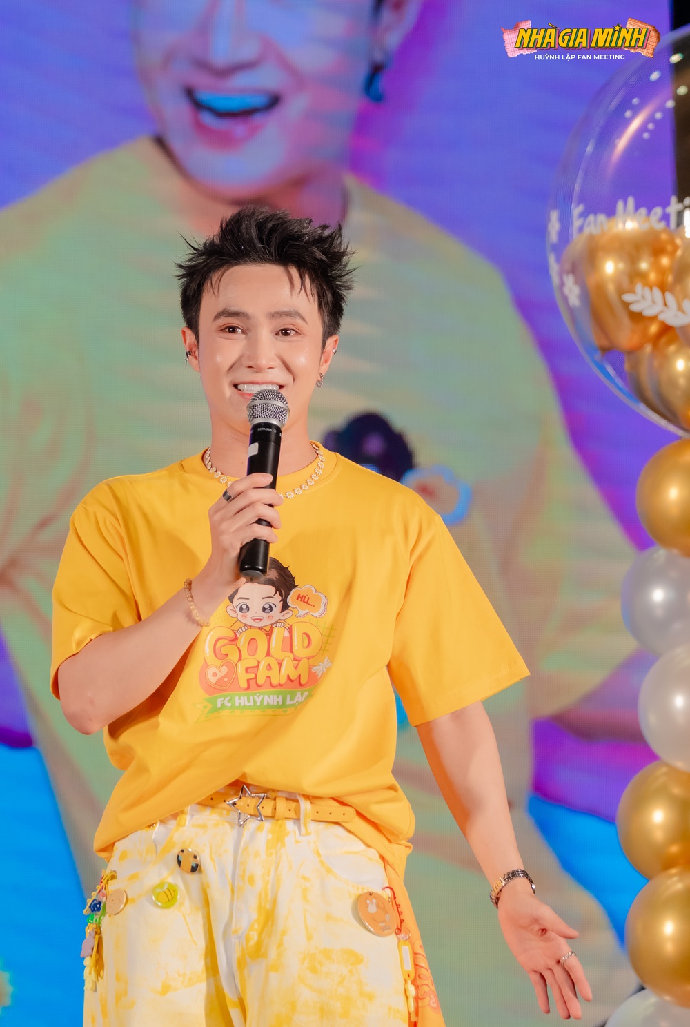 Sao Việt &quot;quậy&quot; tưng bừng ở fan meeting Huỳnh Lập - Ảnh 1.
