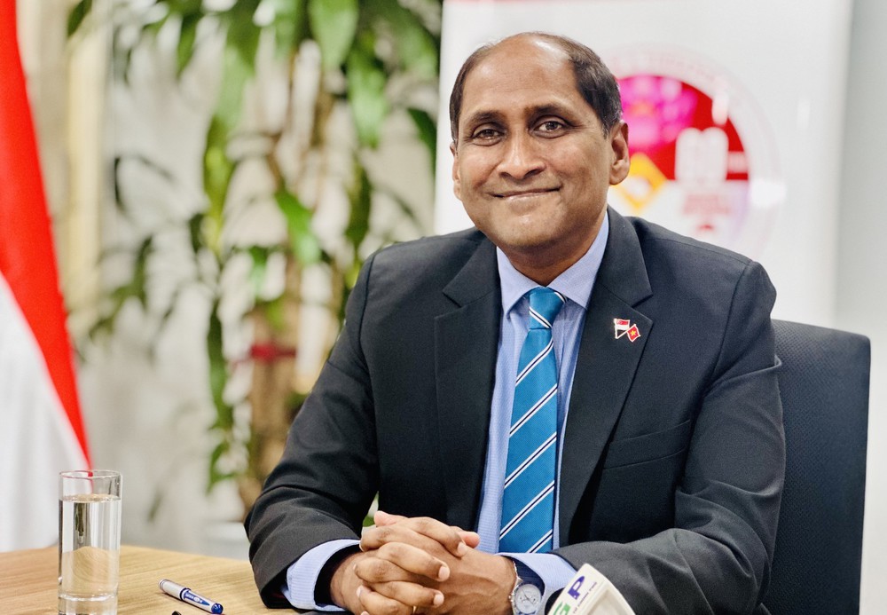 Đại sứ Singapore Jaya Ratnam: Việt Nam gia nhập ASEAN góp phần tăng cường đoàn kết và ổn định khu vực - Ảnh 2.