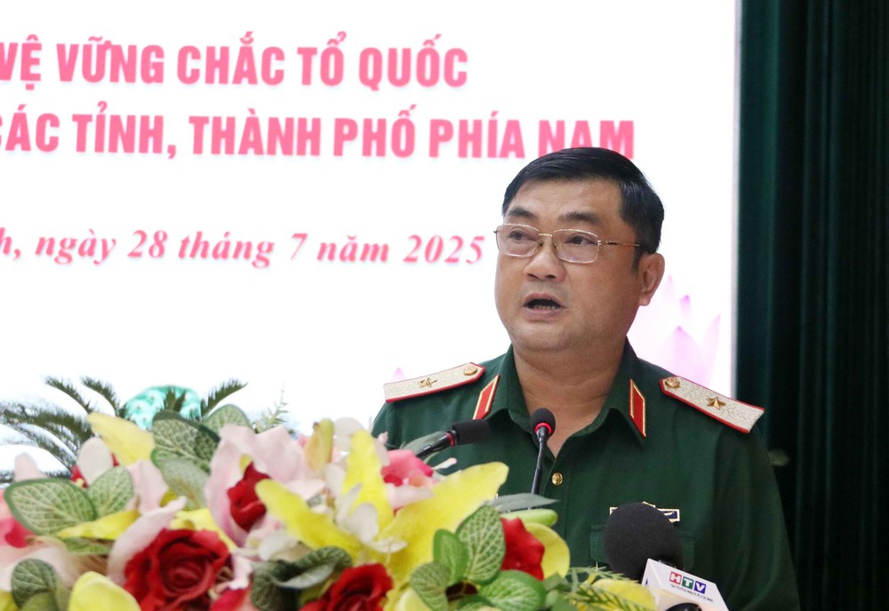 Hội thảo khoa học về xây dựng và bảo vệ vững chắc Tổ quốc trong tình hình mới - Ảnh 4.