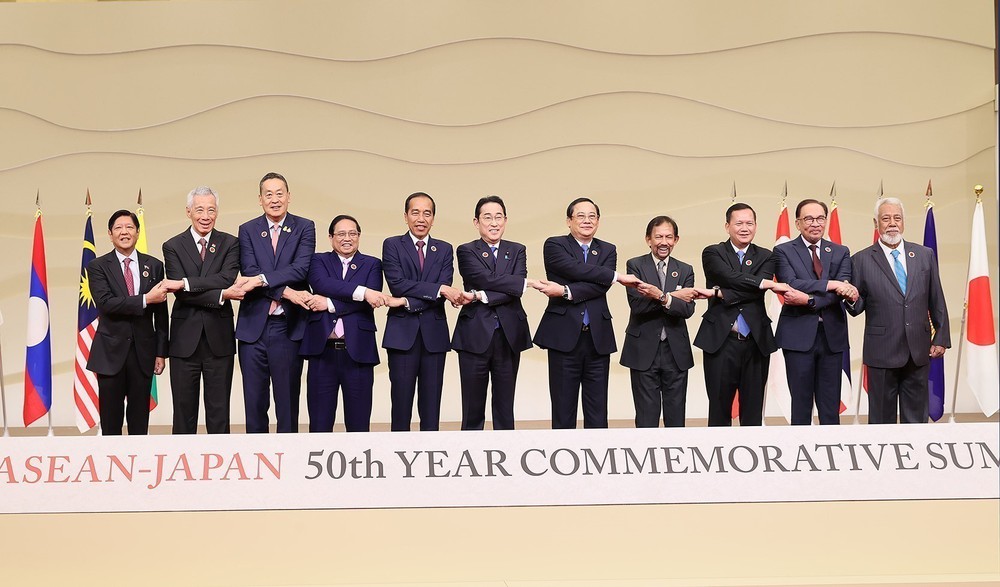30 năm Việt Nam gia nhập ASEAN: Bốn đóng góp quan trọng của Việt Nam - Ảnh 2.