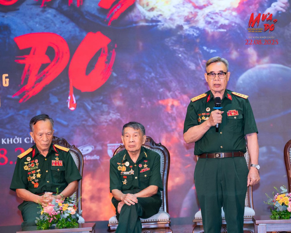 Cựu chiến binh xúc động khi xem 'Mưa đỏ', nhận định bối cảnh dựng sát hiện thực - Ảnh 3.