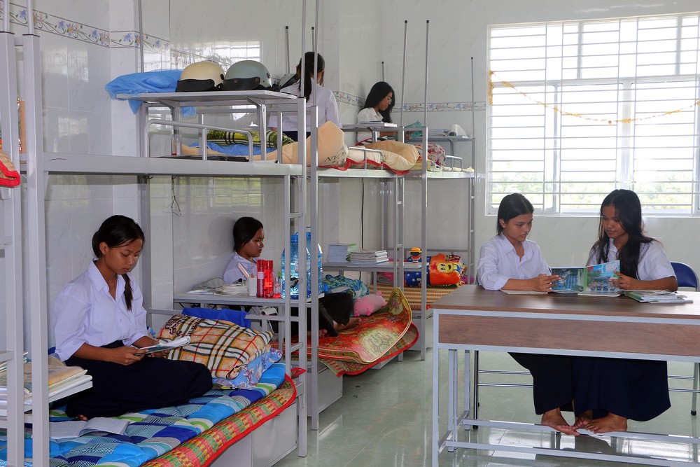 100 trường nội trú - 13 tháng hành động - Ảnh 4.